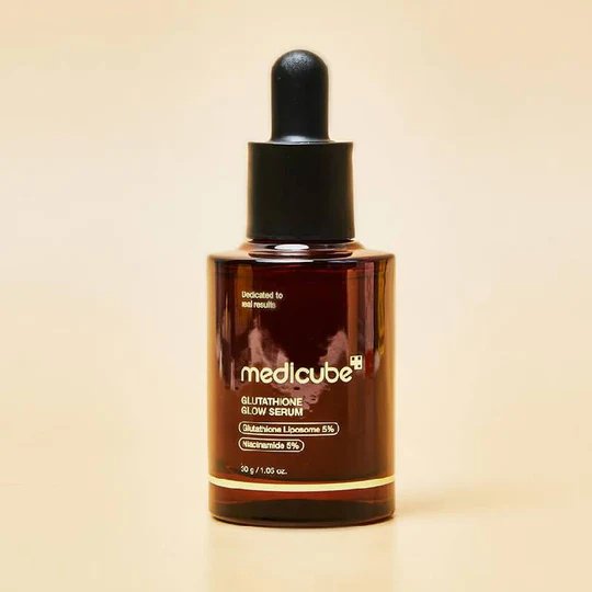 Medicube сыворотка Glutathione Glow Serum для лица, для зоны декольте 30 мл купить,11500