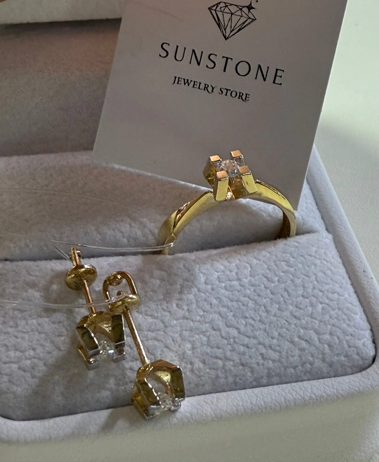 Комплект украшений Sunstone S848 жёлтое золото 1.50гр 17р  купить,470000