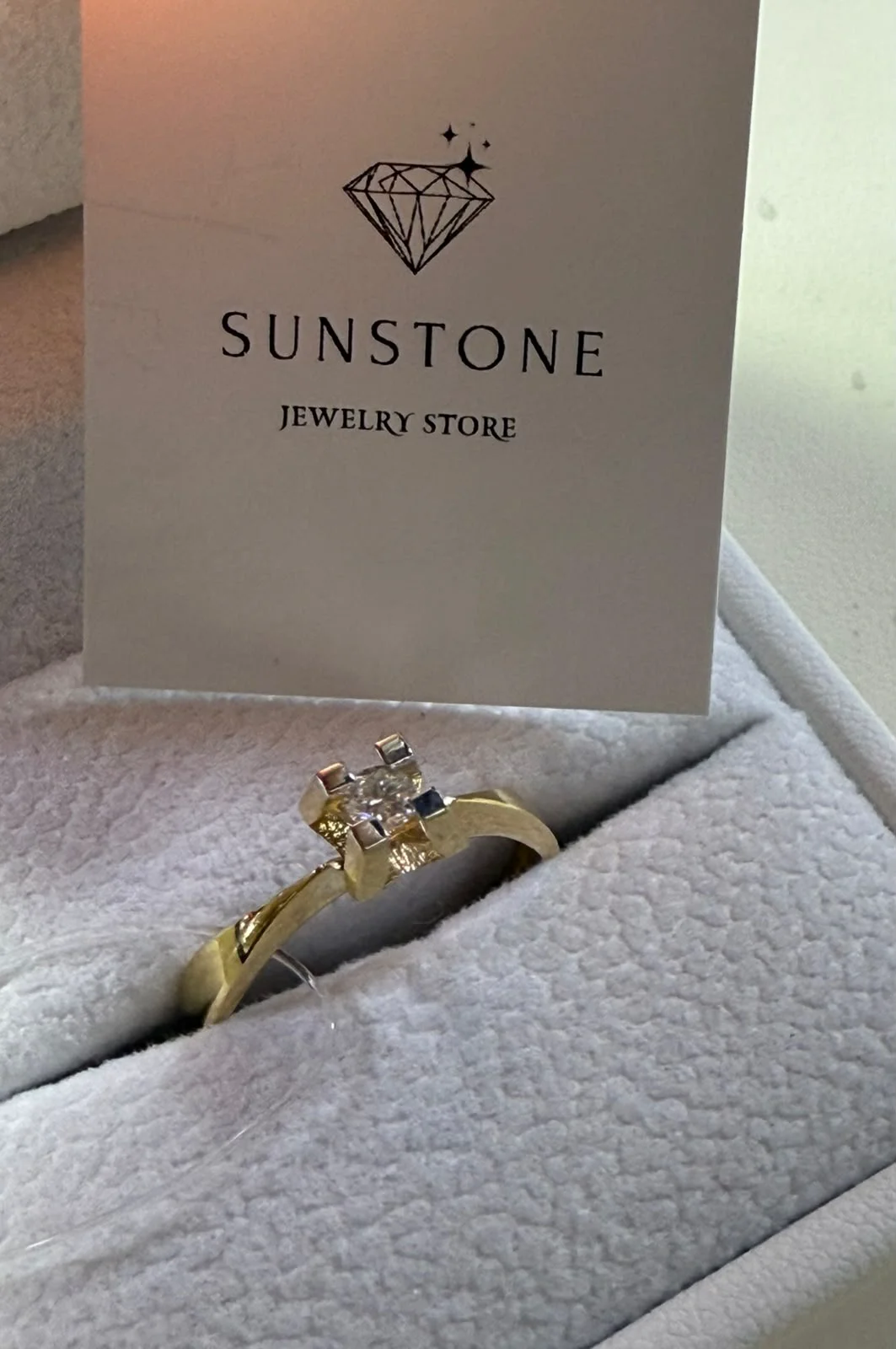 Кольцо Sunstone S849 жёлтое золото 1.50гр 17р купить,250000