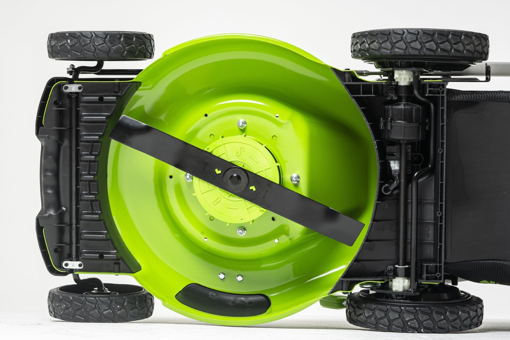 Газонокосилка колесная аккумуляторная Greenworks GD40LM48SPK4/2517407UB
