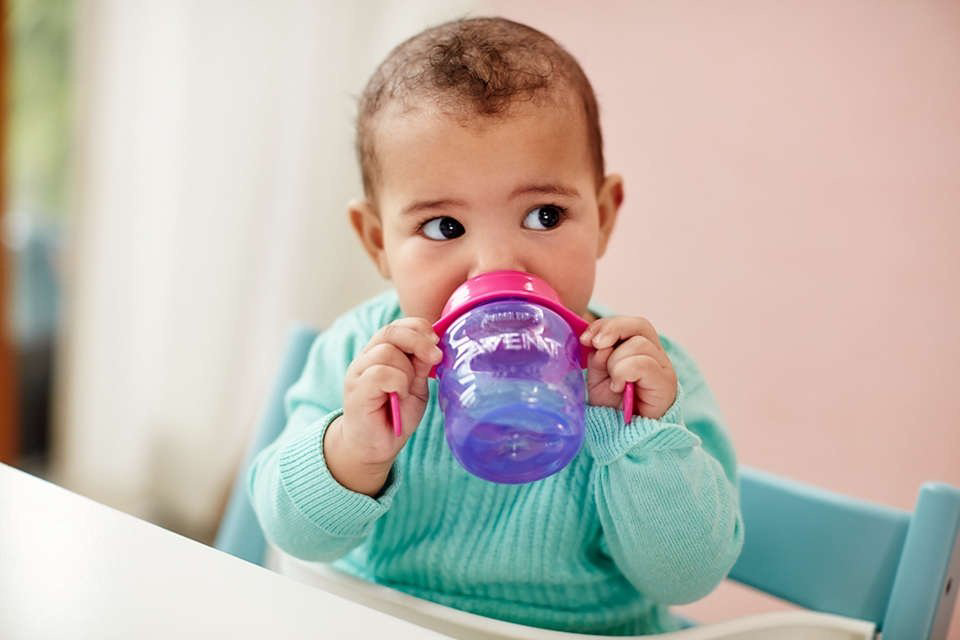 Поильник-непроливайка Philips Avent SCF551/03 Comfort, 200 мл, пластик/силикон купить,NaN