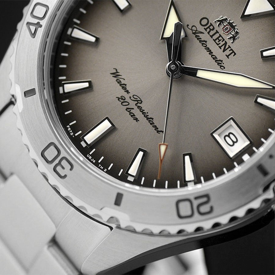 Механические ORIENT RA-AC0Q16N30B нержавеющая сталь
