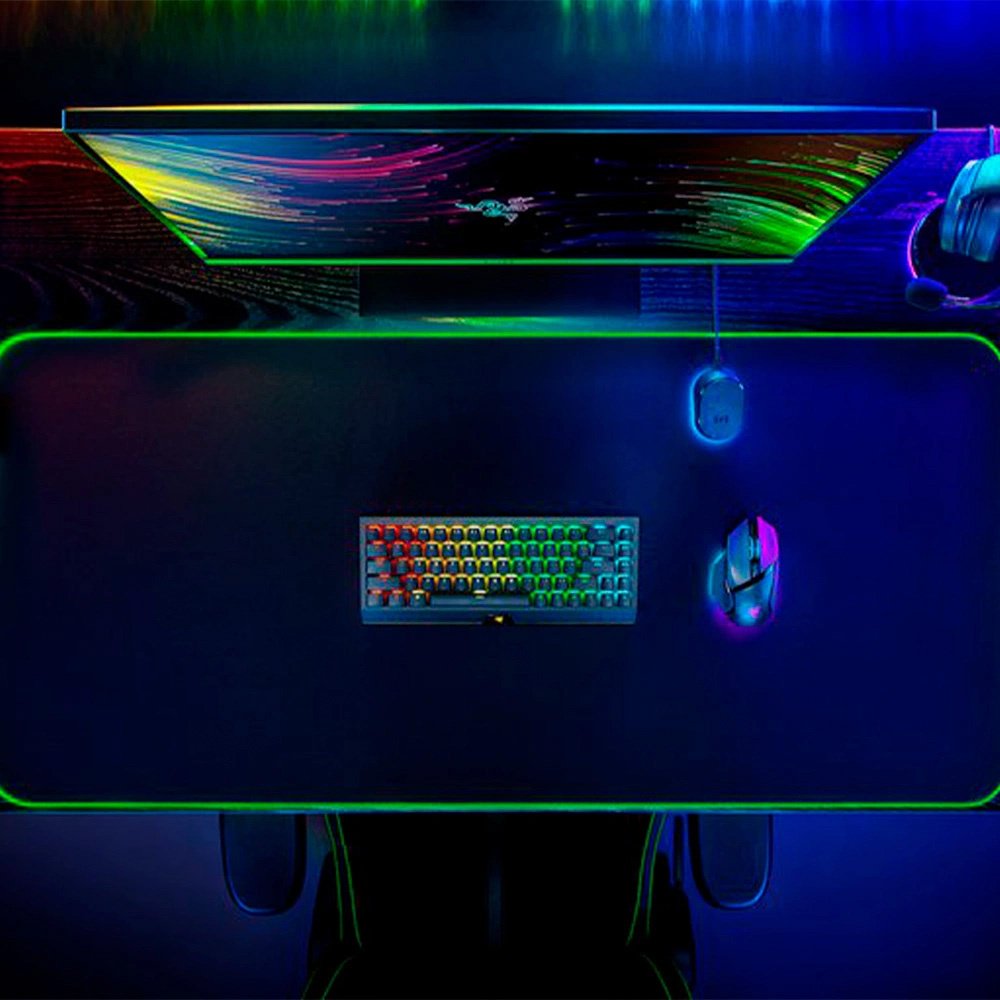 Коврик для мыши Razer Goliathus Chroma 3XL RZ02-02500700-R3M1 1200x550x30 мм черный купить,NaN