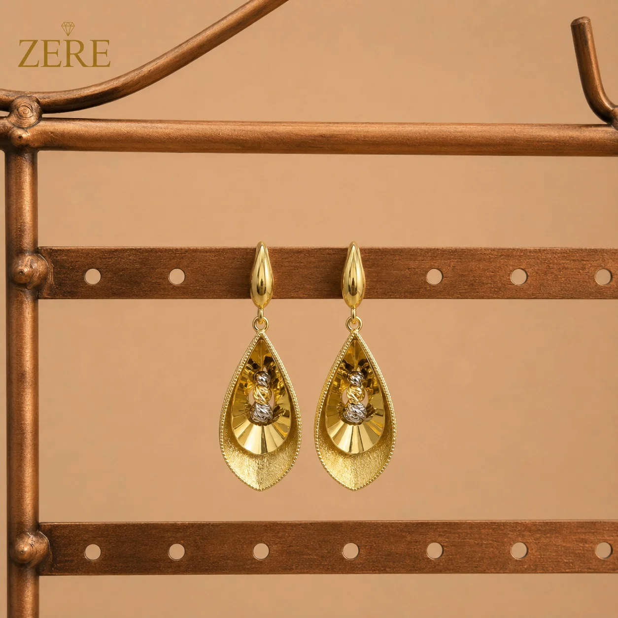 Серьги Zere ZR240717 жёлтое золото 6.76гр  купить,567600