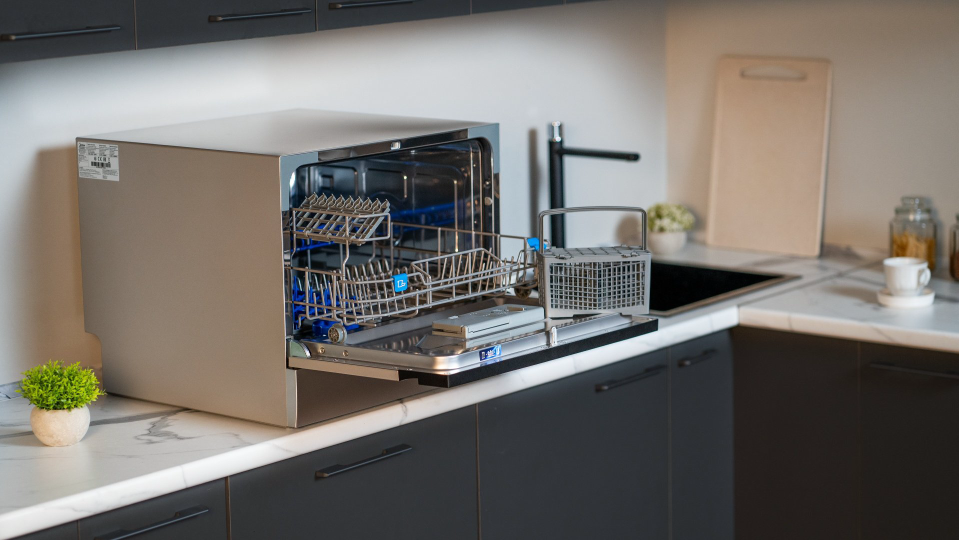 Посудомоечная машина Midea MCFD55S460Si-C серый купить,119162