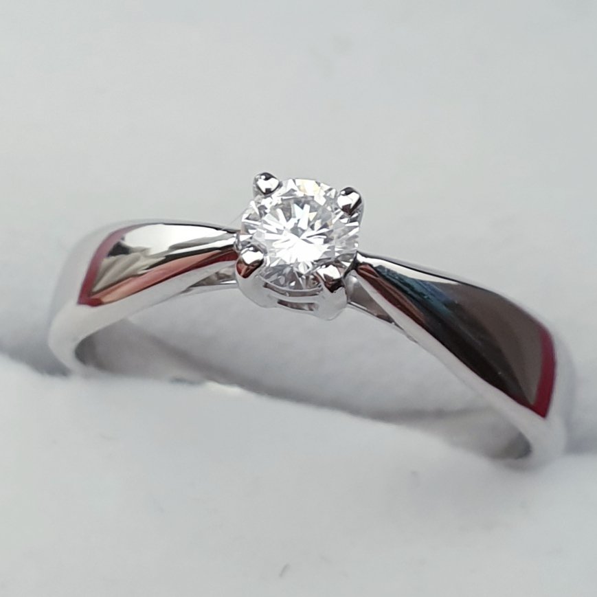 Кольцо Deimantas VS2 G 16,5р 3,33гр 0,16ct купить,NaN