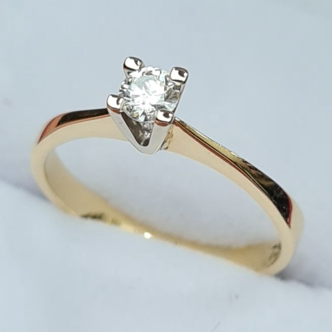 Кольцо Deimantas VVS2 Е 16р 2,1гр 0,15ct купить,NaN