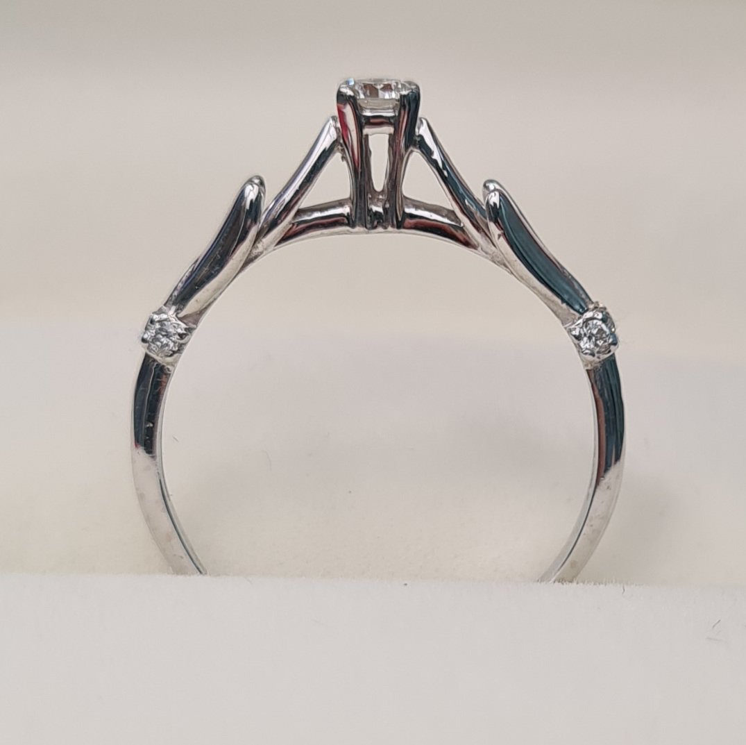 Кольцо Deimantas VS1 G 16,5р 1,6гр 0,15ct купить,NaN