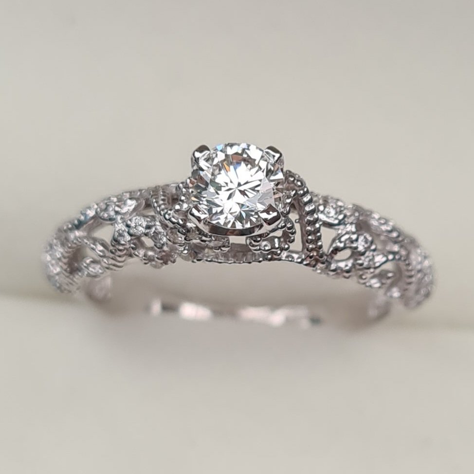 Кольцо Deimantas I1 К GIA 2336527271 16,5р 2,55гр 0,57ct купить,NaN