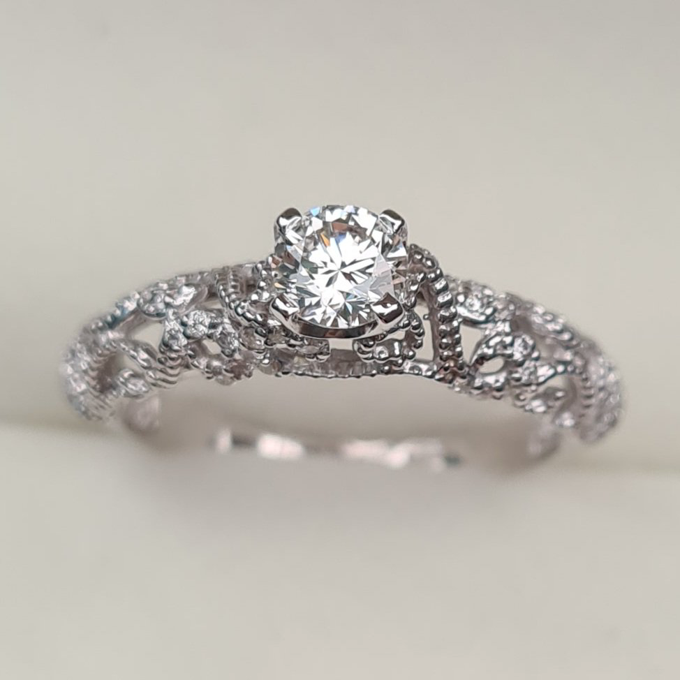 Кольцо Deimantas I1 К GIA 2336527271 16,5р 2,55гр 0,57ct купить,NaN
