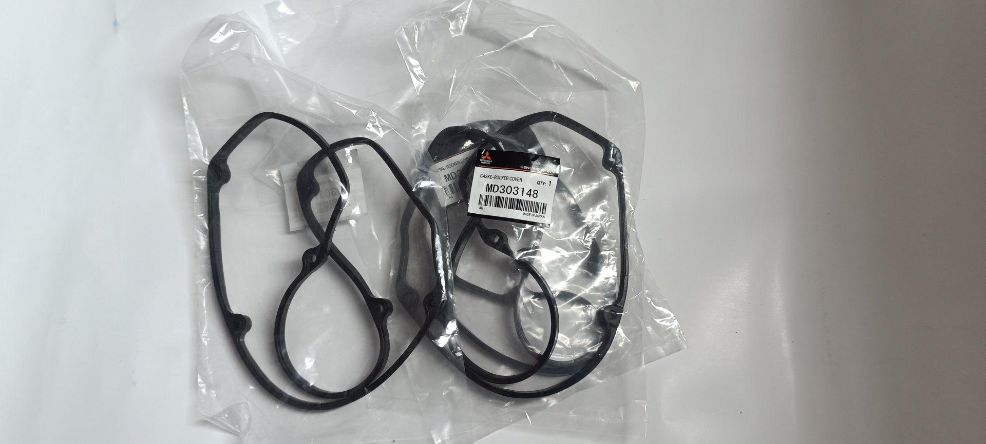 Mitsubishi прокладка клапанной крышки MD303148 купить,NaN