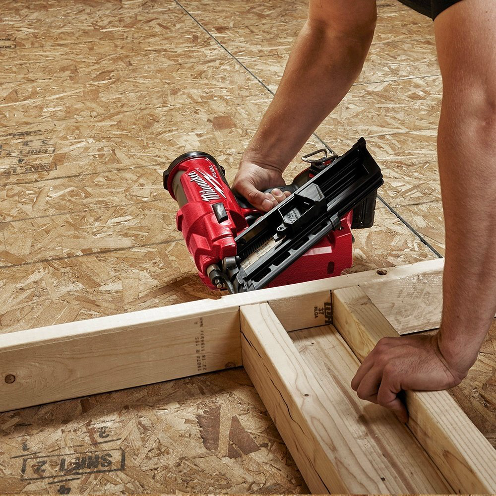 Гвоздезабивной пистолет Milwaukee M18 FFN-0C (4933471406), аккумуляторный купить,NaN