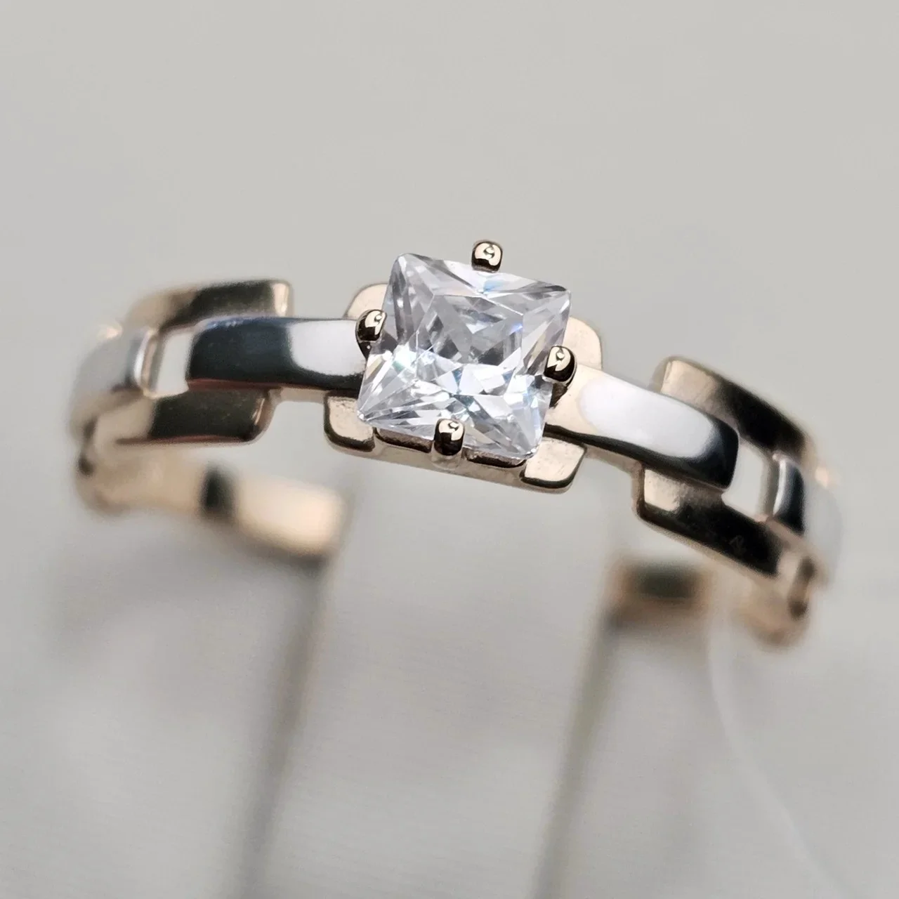 Кольцо Deimantas 112815629 17р 1,45гр. купить,NaN