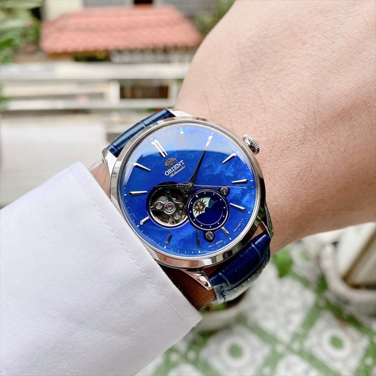 Часы механические Orient Classic RA-AS0103A30B