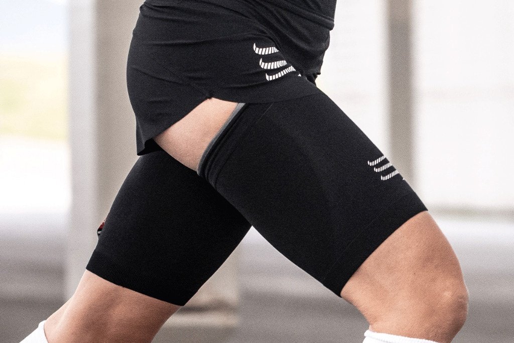 Бандаж Compressport SU00026B черный универсальный