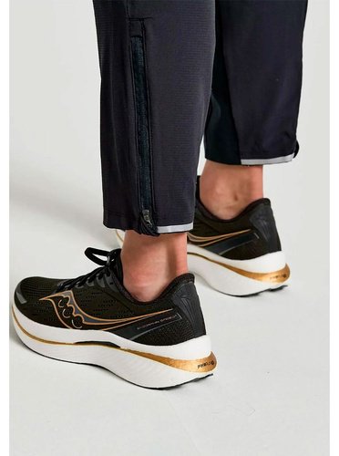 Спортивные брюки Saucony черный купить,NaN