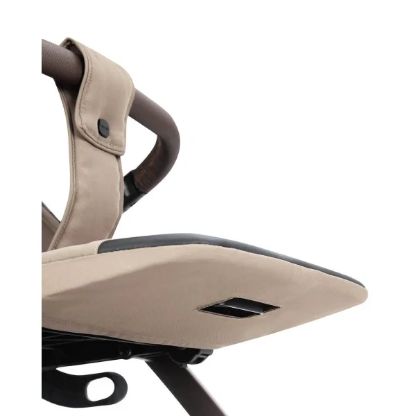 Коляска прогулочная Carrello Bravo M/Lite Fortune Beige