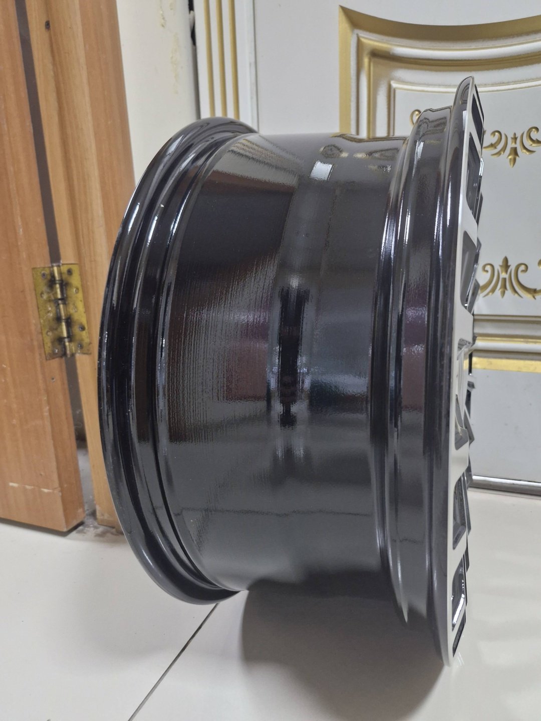 Wheels Replica черный, серебристый 8x18/5x114.3 D73.1 ET35 4 диска черный, серебристый купить,800000