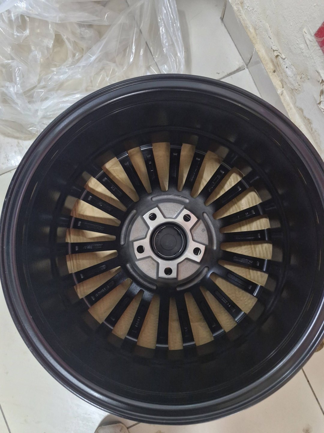 Wheels Replica черный, серебристый 8x18/5x114.3 D73.1 ET35 4 диска черный, серебристый купить,800000