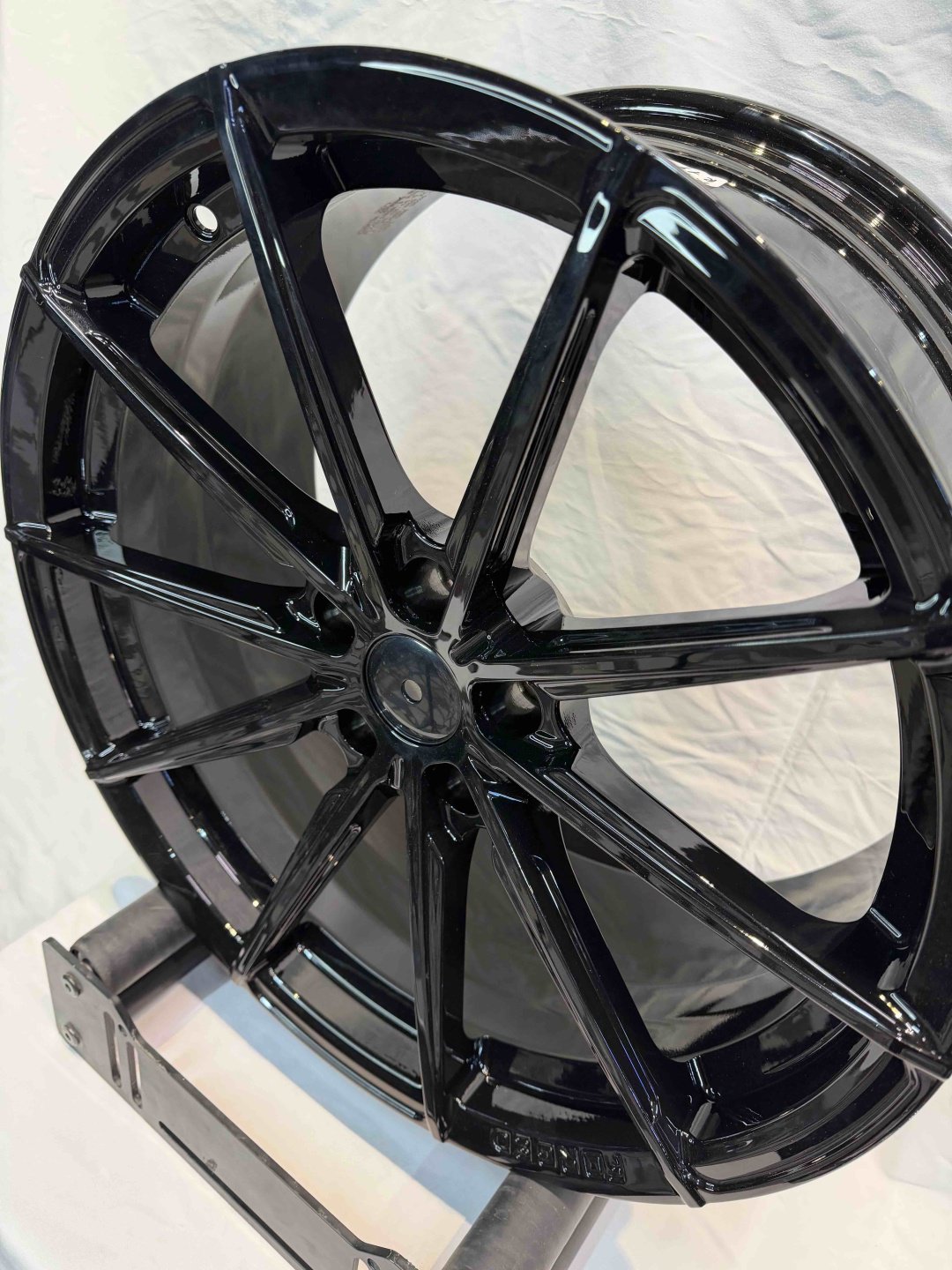 555 CO8375 8.5/9.5x19/5x112 D66.6 ET30 4 диска черный - ForteMarket 555 CO8375 8.5/9.5x19/5x112 D66.6 ET30 4 диска черный купить,1250000