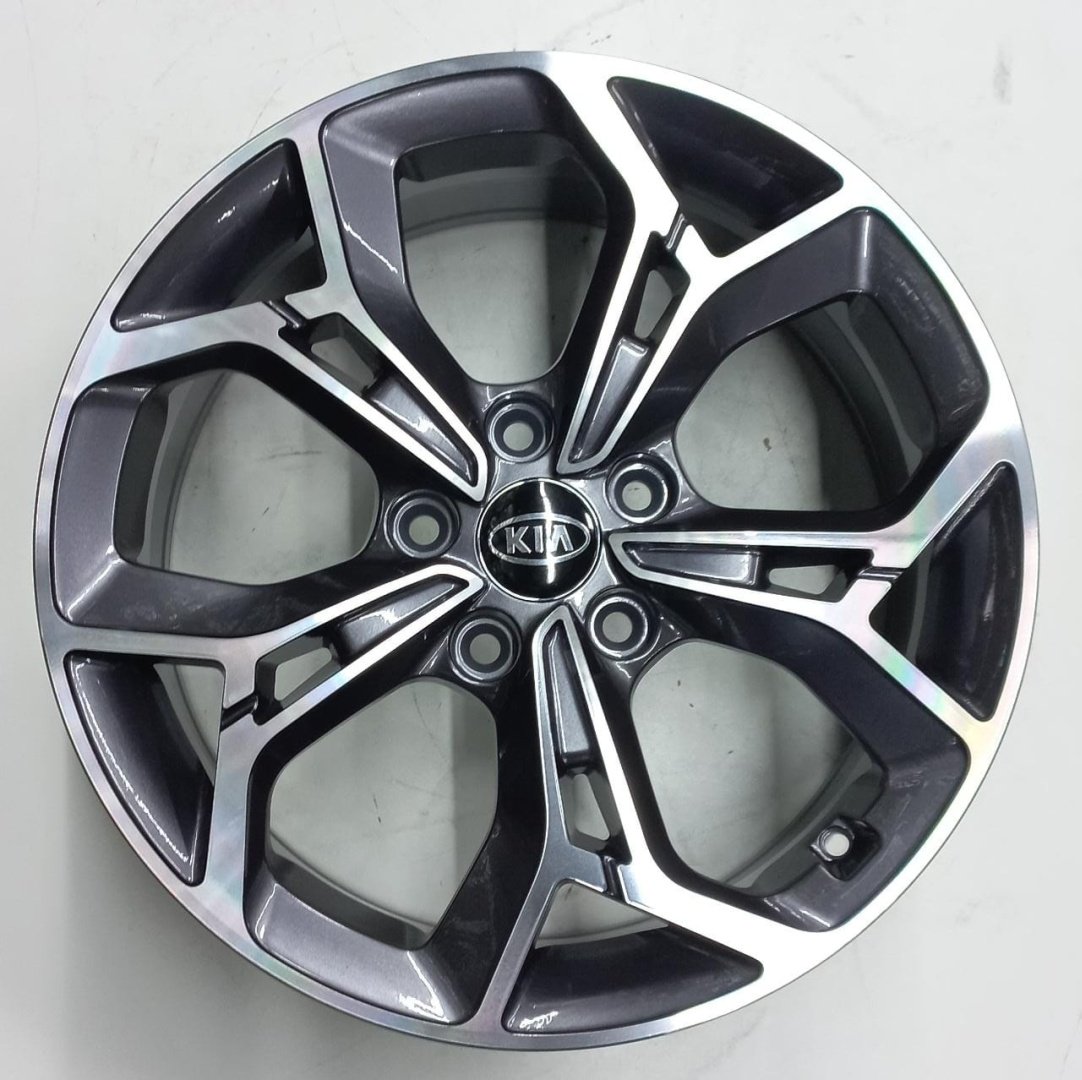 KIA 7934 7x17/5x114.3 D67.1 ET50 4 диска серебристый, серый купить,510000