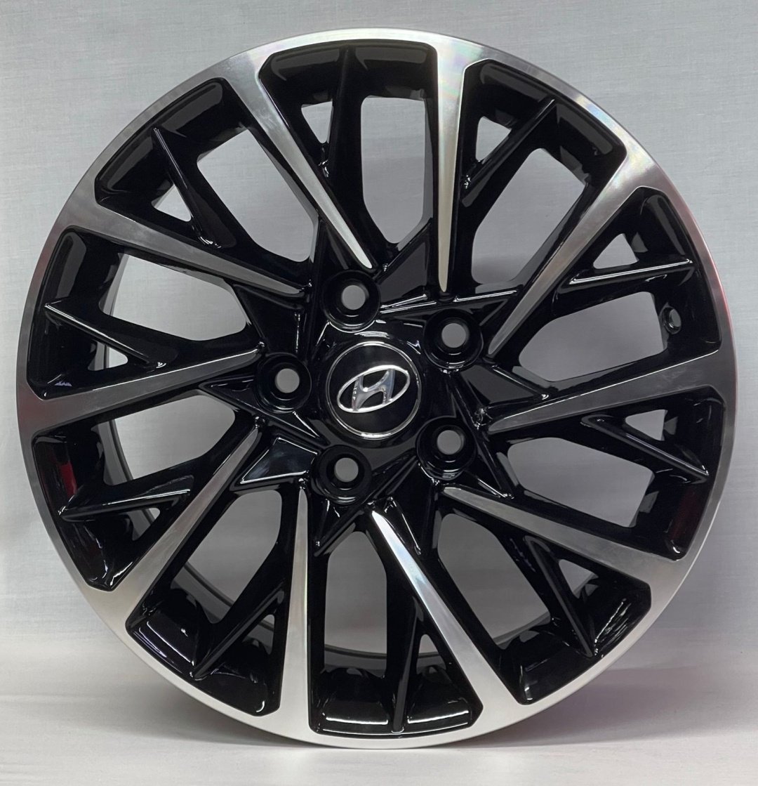 Replica 402 6.5x16/5x114.3 D67.1 ET45 4 диска черный купить,430000