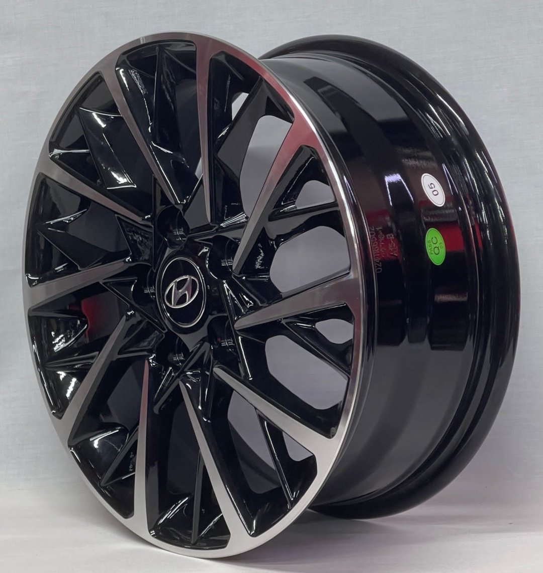 Replica 402 6.5x16/5x114.3 D67.1 ET45 4 диска черный купить,430000