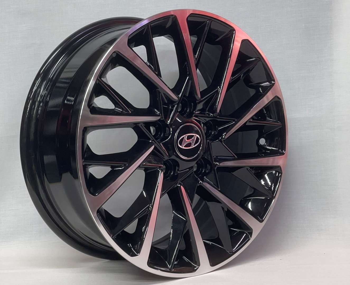 Replica 402 6.5x16/5x114.3 D67.1 ET45 4 диска черный купить,430000