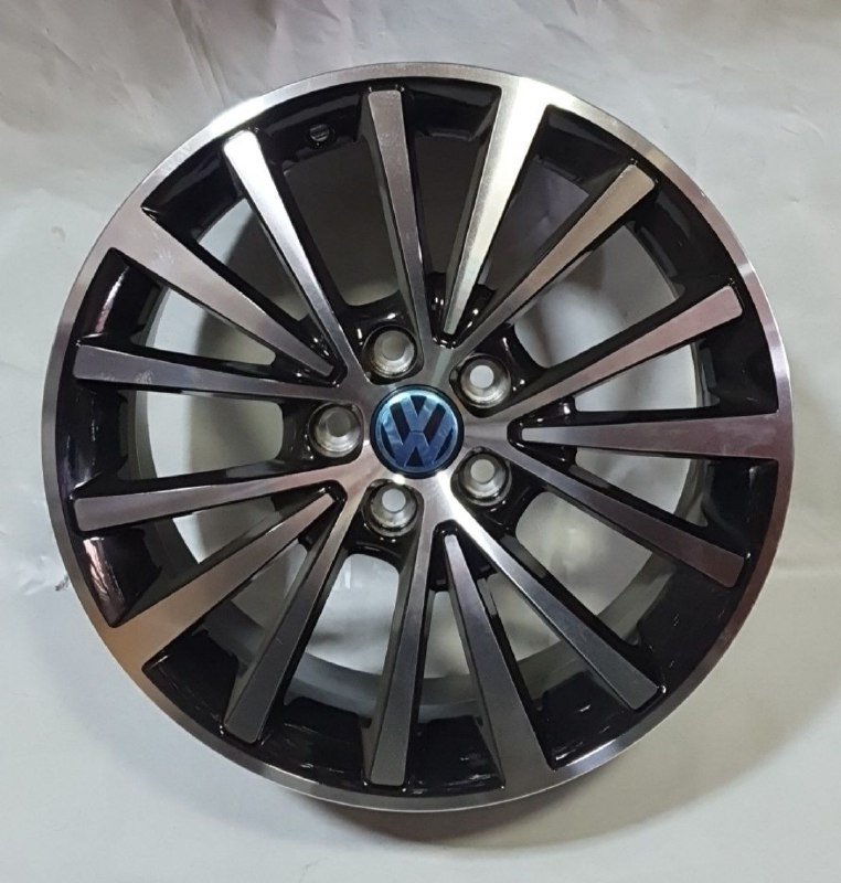 LVZ H509 6.5x16/5x100 D57.1 ET42 4 диска черный, серебристый купить,494000