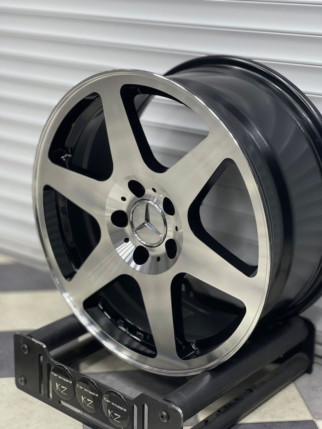 Mercedes-Benz Wolf-111 8x17/5x112 D66.6 ET35 4 диска черный, серебристый купить,635000
