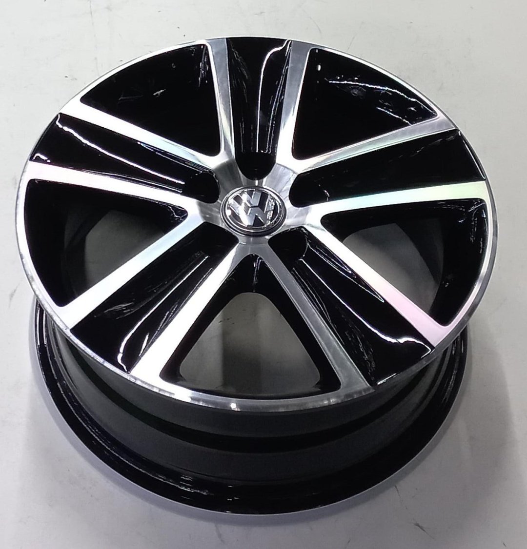 DIVAD 5077 6x15/5x100 D57.41 ET40 4 диска черный, серебристый - ForteMarket DIVAD 5077 6x15/5x100 D57.41 ET40 4 диска черный, серебристый купить,400000