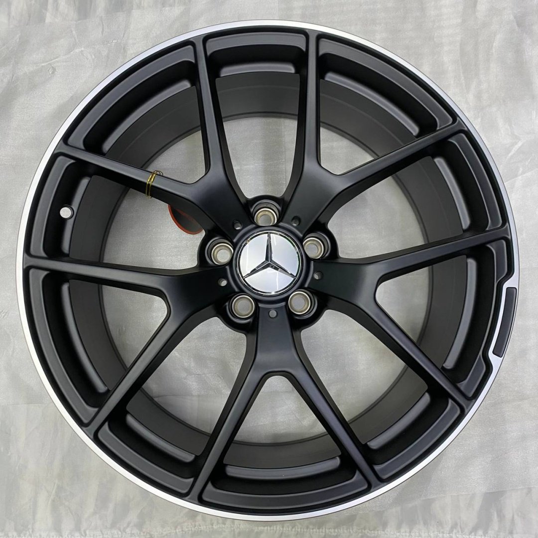 DIVAD 933 8.5/9.5x19/5x112 D66.6 ET35 4 диска черный, серебристый купить,760000