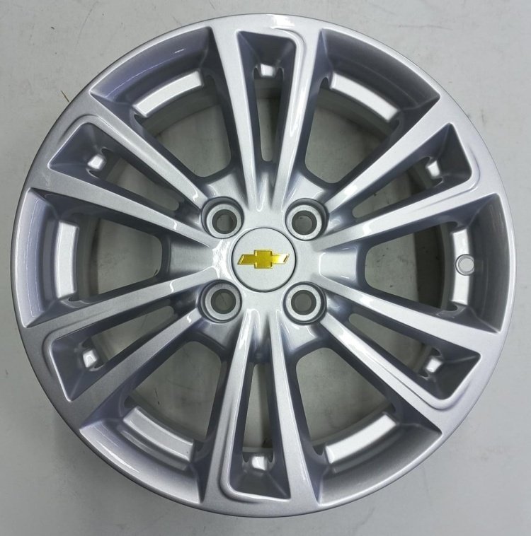 Chevrolet 601238 6x15/4x100 D56.6 ET39 4 диска серебристый купить,260000