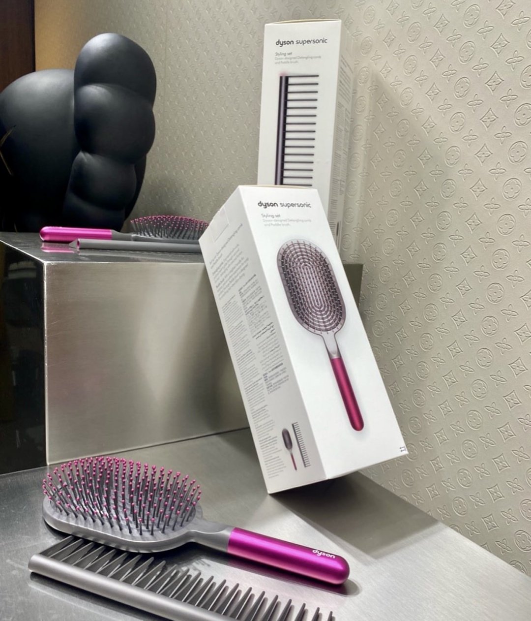 Dyson Гребень, массажная расческа DF2345 розовый купить,15000