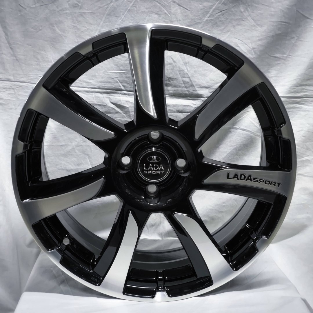 Luistone 335 7x17/4x98 D58.6 ET33 4 диска черный, серебристый купить,NaN