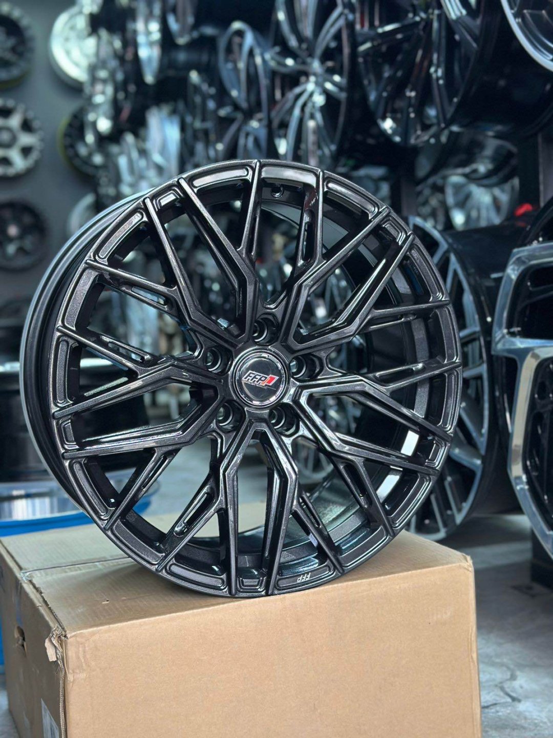 RNO 3836 pbpp 8.5x18/5x114.3 D67.1 ET35 4 диска черный купить,NaN