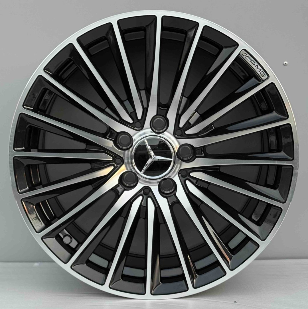 Rainbow 590 7.5x17/5x112 D66.6 ET35 4 диска черный, серебристый купить,500000