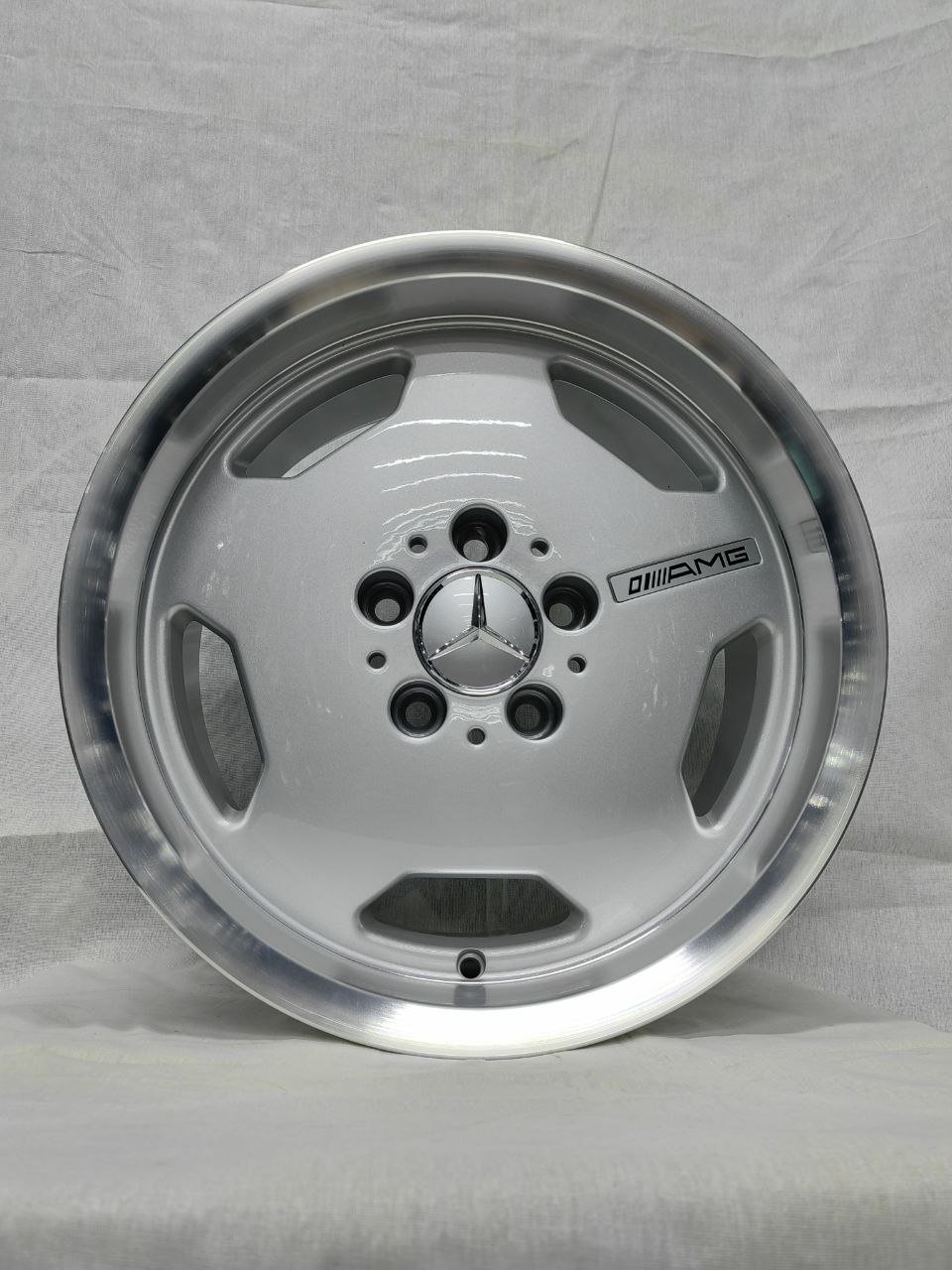 Mercedes-Benz t/g 3243 8x17/5x112 D66.6 ET35 1 диск серебристый купить,139000
