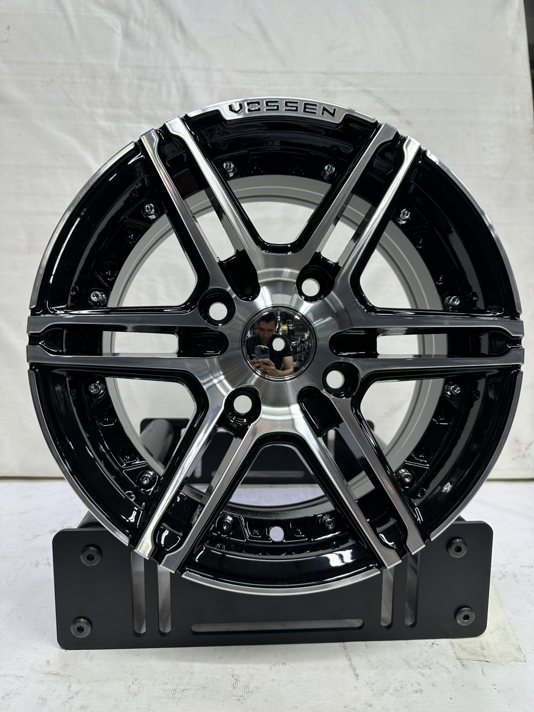 RNO QC631 6x13/4x114.3 D70.1 ET30 4 диска черный, серебристый купить,NaN