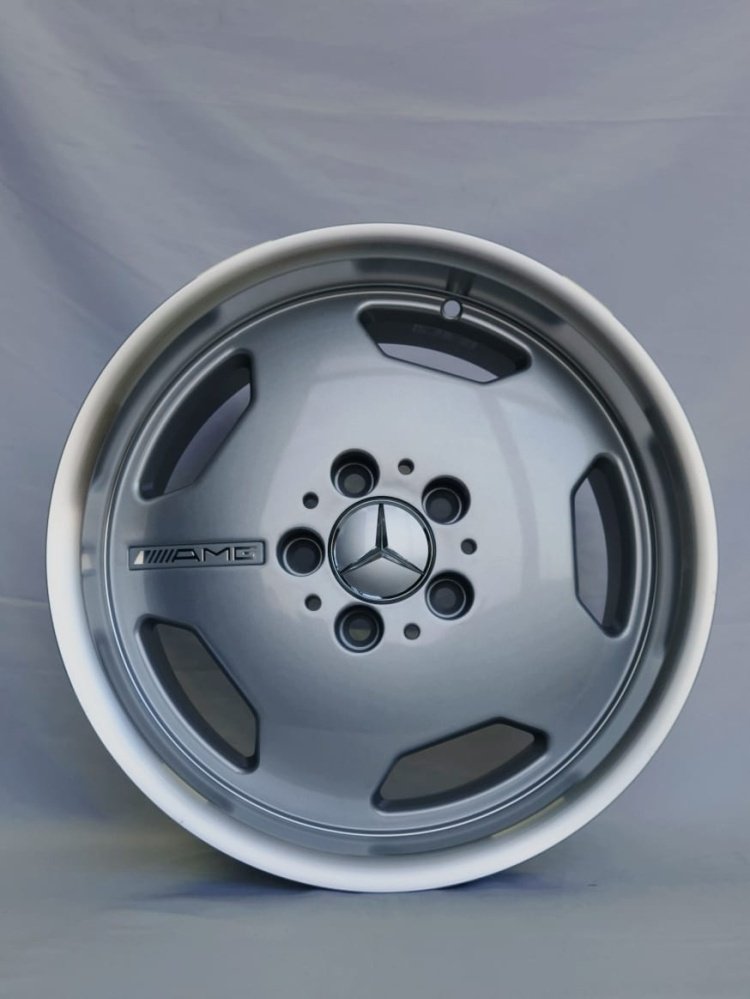 RNO MONOBLOCK 8x17/5x112 D66.6 ET35 4 диска серебристый купить,260000