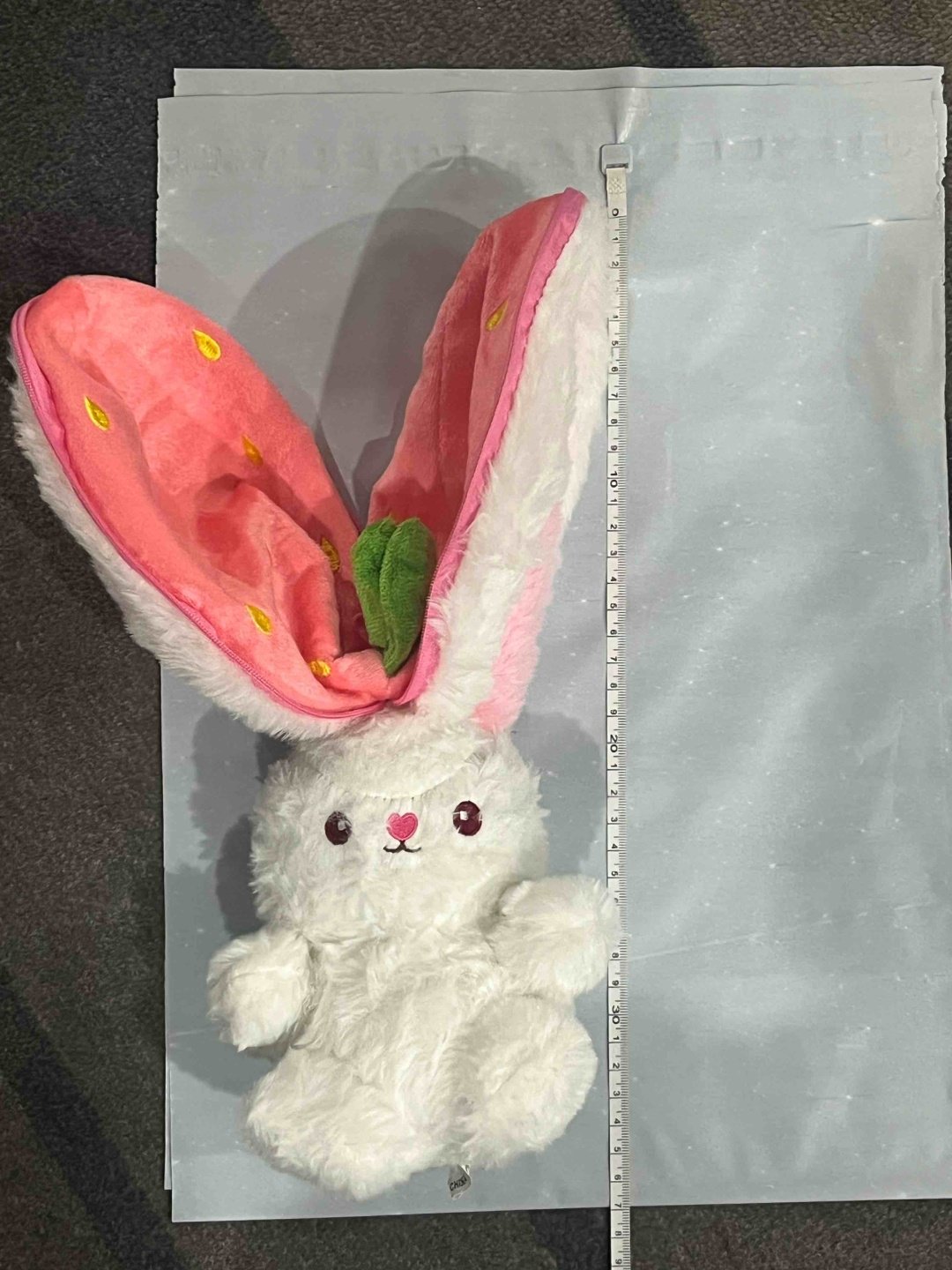 Мягкая игрушка Зайчик в клубничке, 35 см