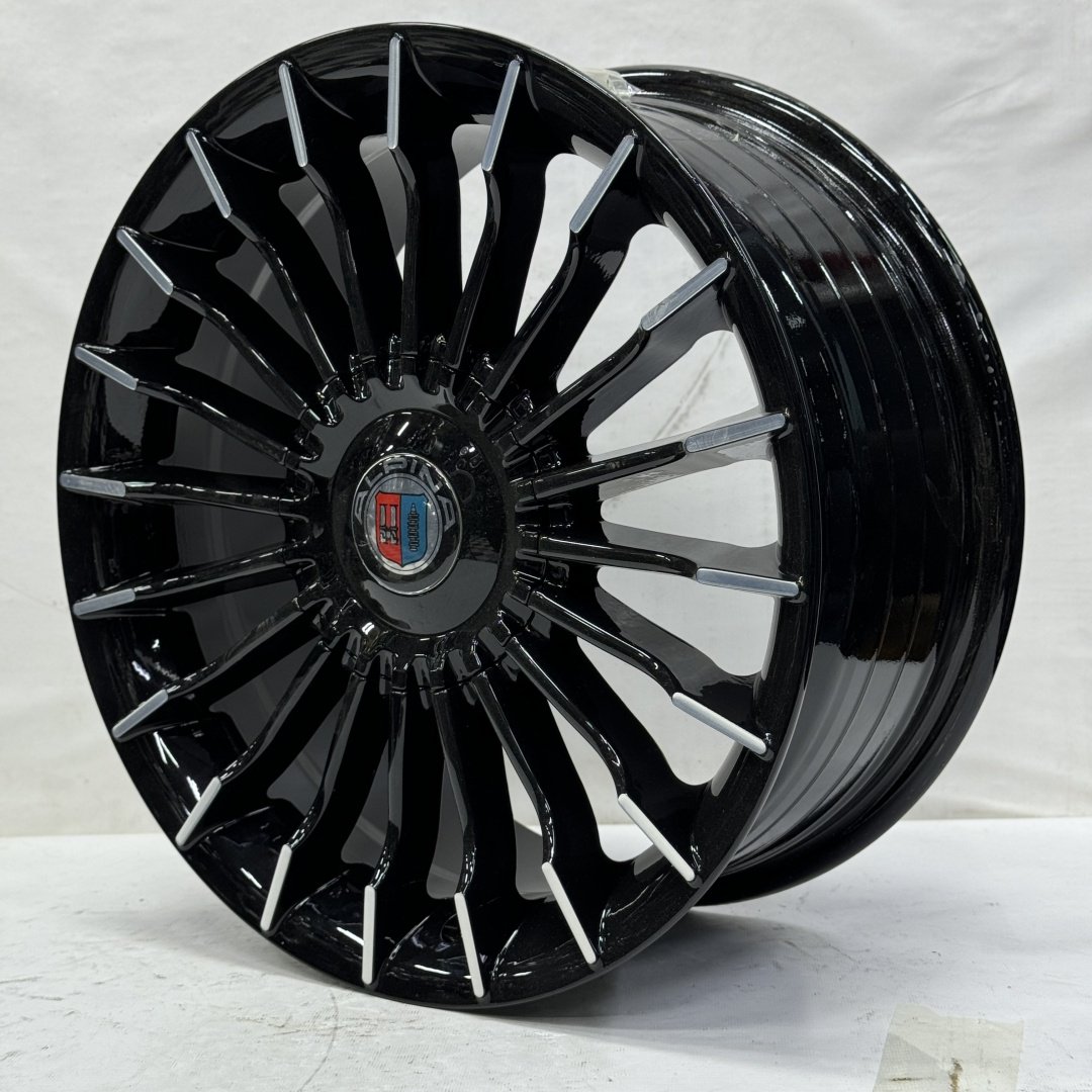 RNO Ch71042 7x16/4x100 D67.1 ET35 4 диска черный, серебристый купить,NaN