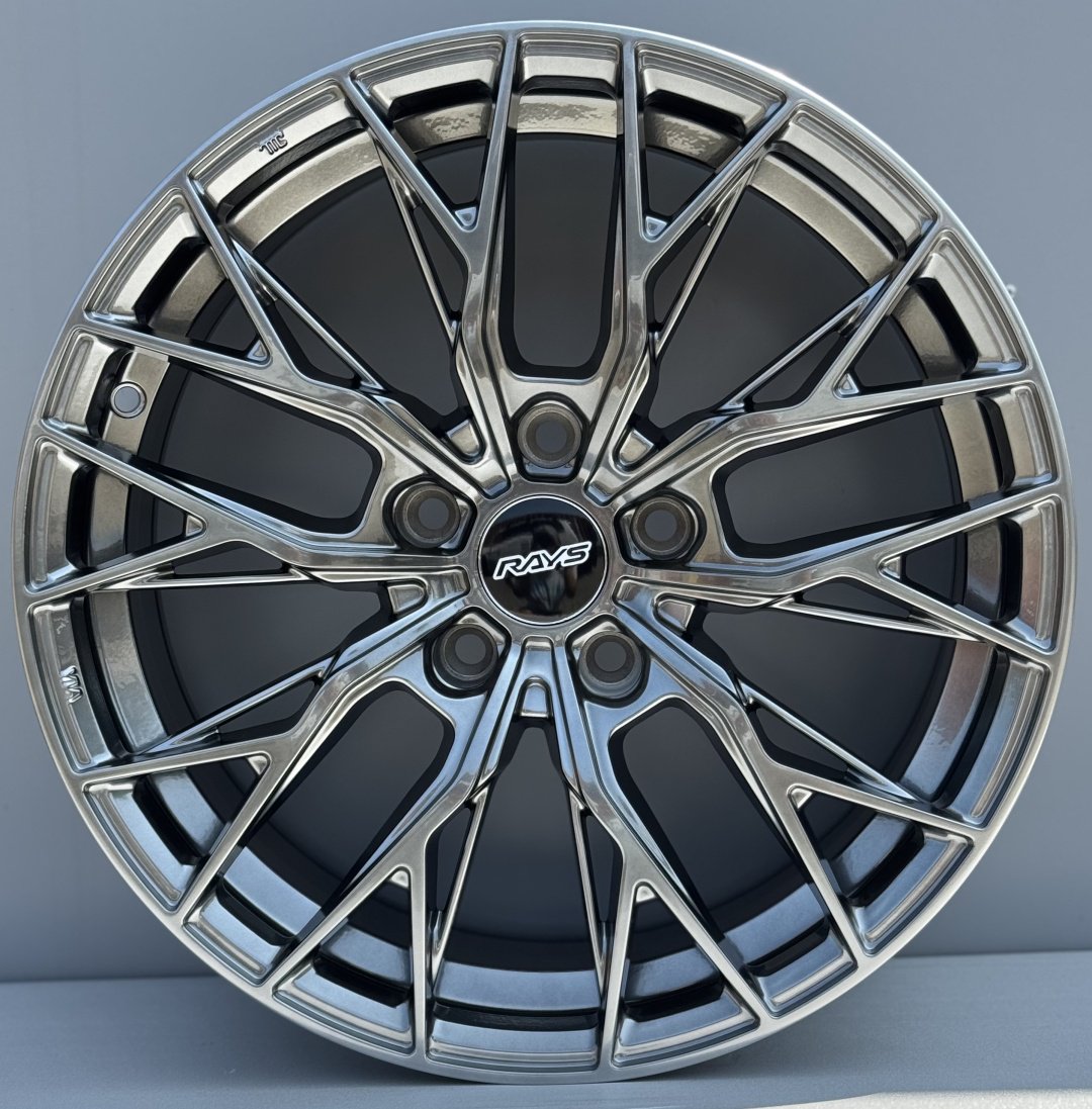 RNO 3243 7.5x17/5x114.3 D73.1 ET35 4 диска графит купить,600000
