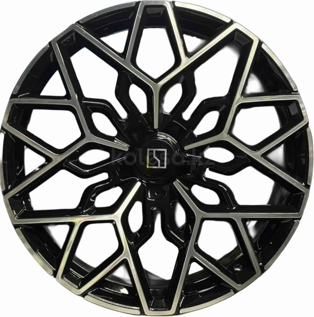RNO ZEEKR FLOW FORGET 9x21/5x108 D63.4 ET35 4 диска черный, серебристый купить,NaN