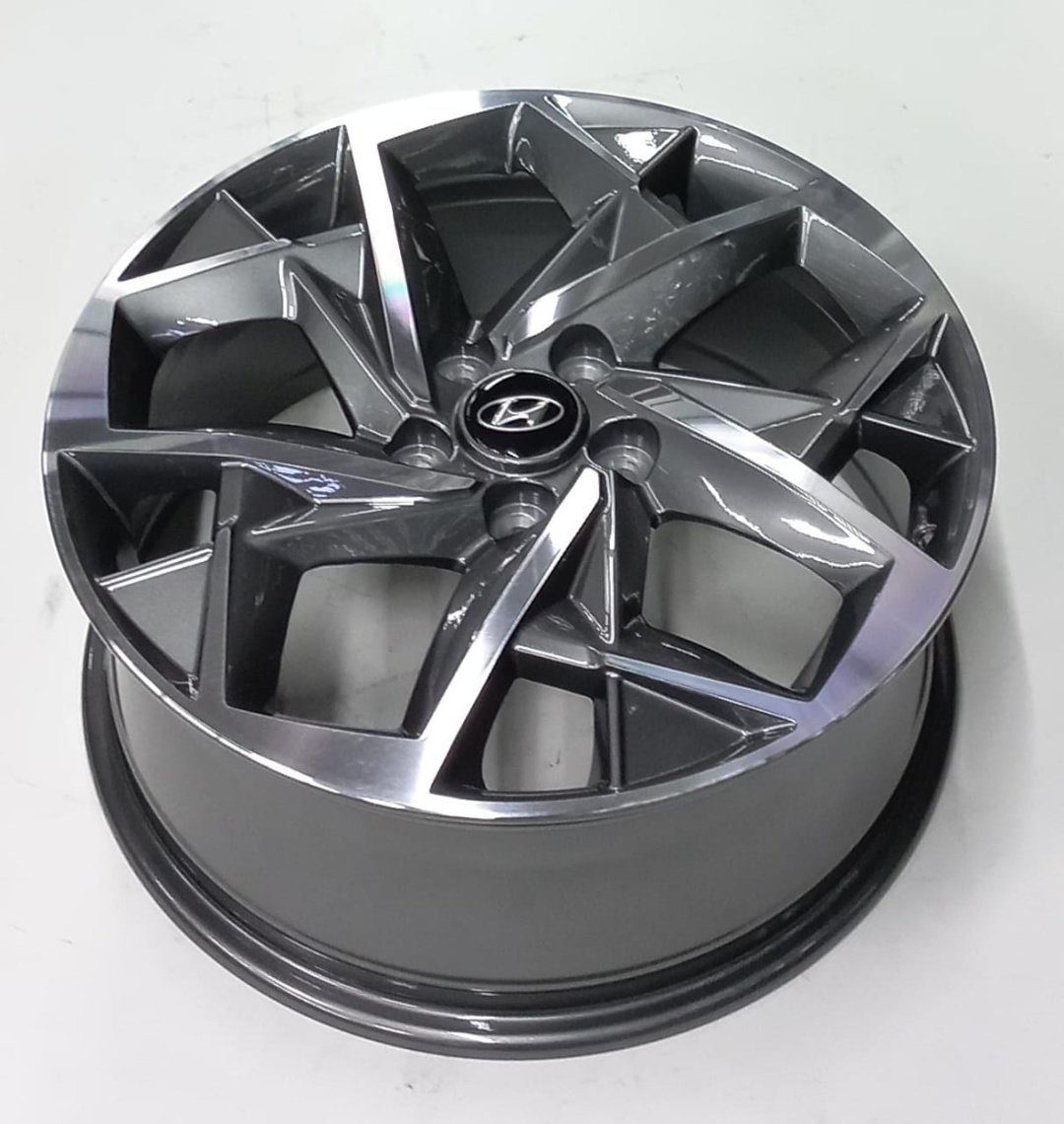 Hyundai 0048 7x18/5x114.3 D67.1 ET51 4 диска серебристый, серый купить,630000