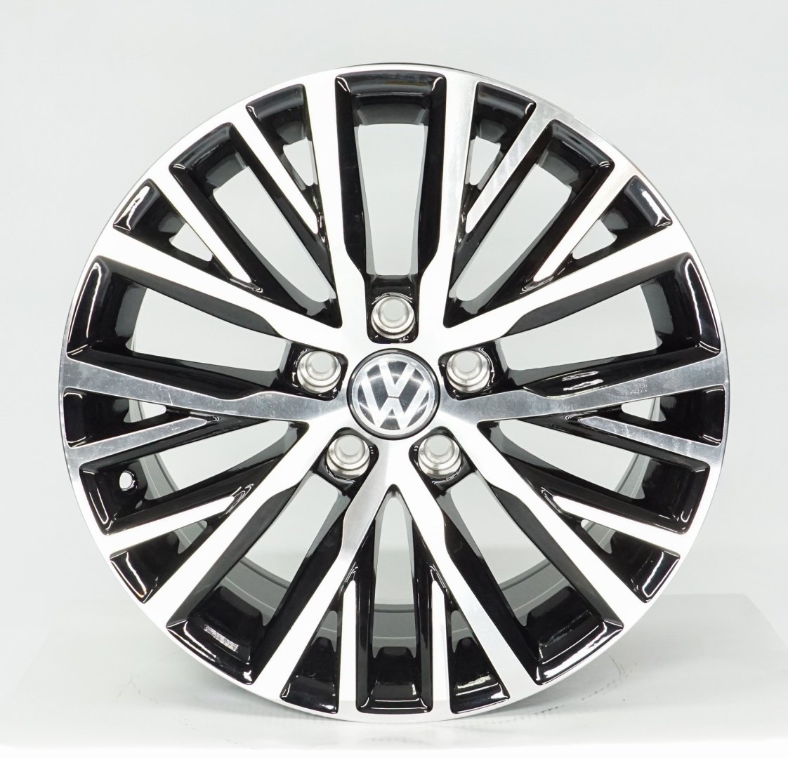 Volkswagen 618 8x17/5x112 D57.1 ET41 4 диска черный, серебристый купить,630000