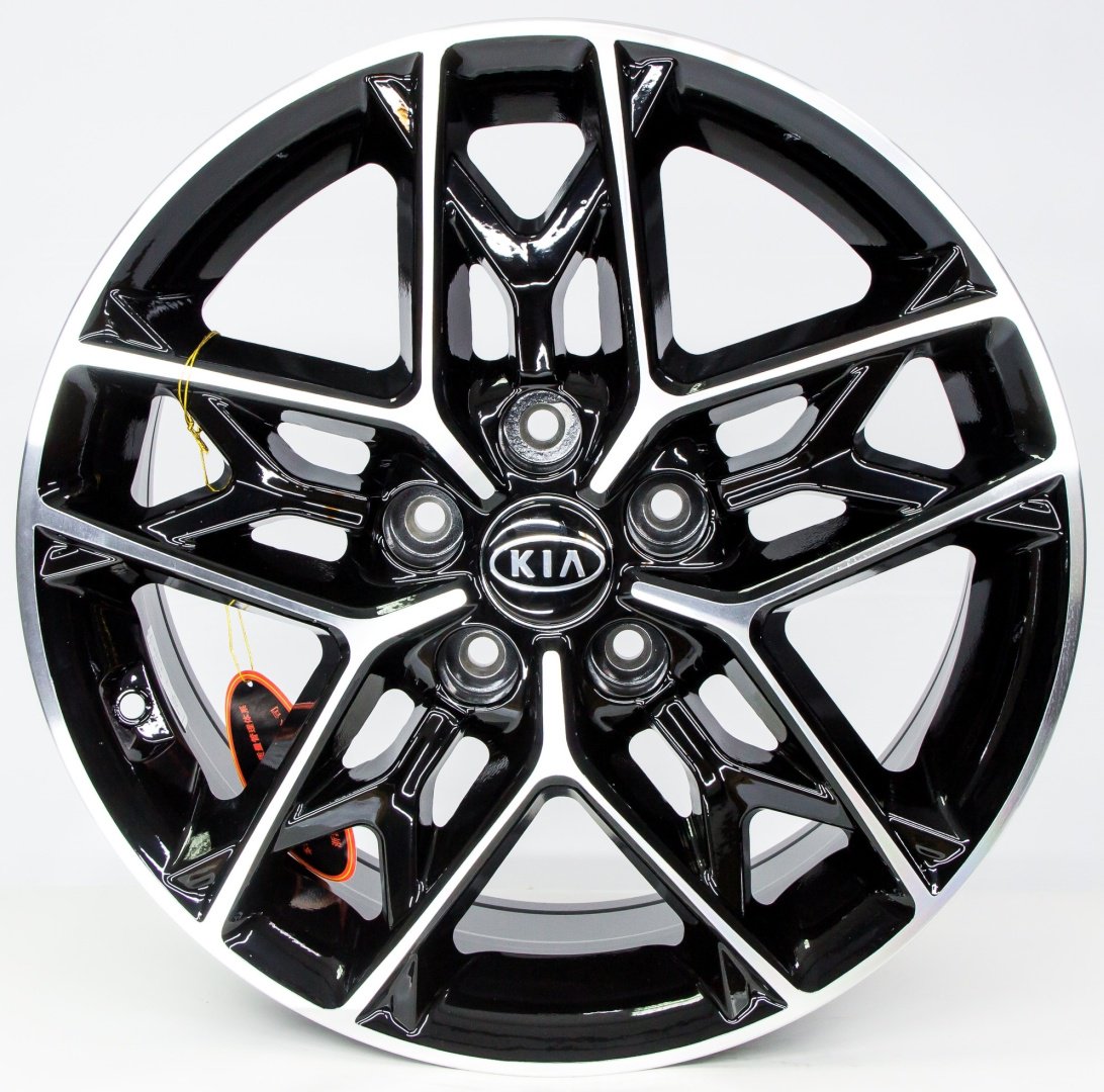 KIA 5567 7x17/5x114.3 D67.1 ET48 4 диска черный, серебристый купить,500000