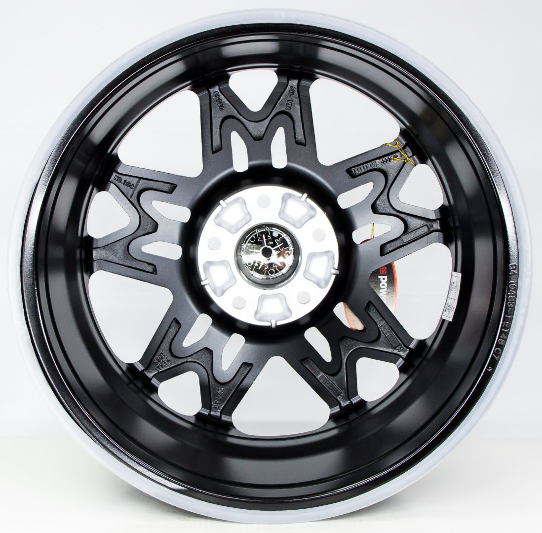 KIA 5567 7x17/5x114.3 D67.1 ET48 4 диска черный, серебристый купить,500000