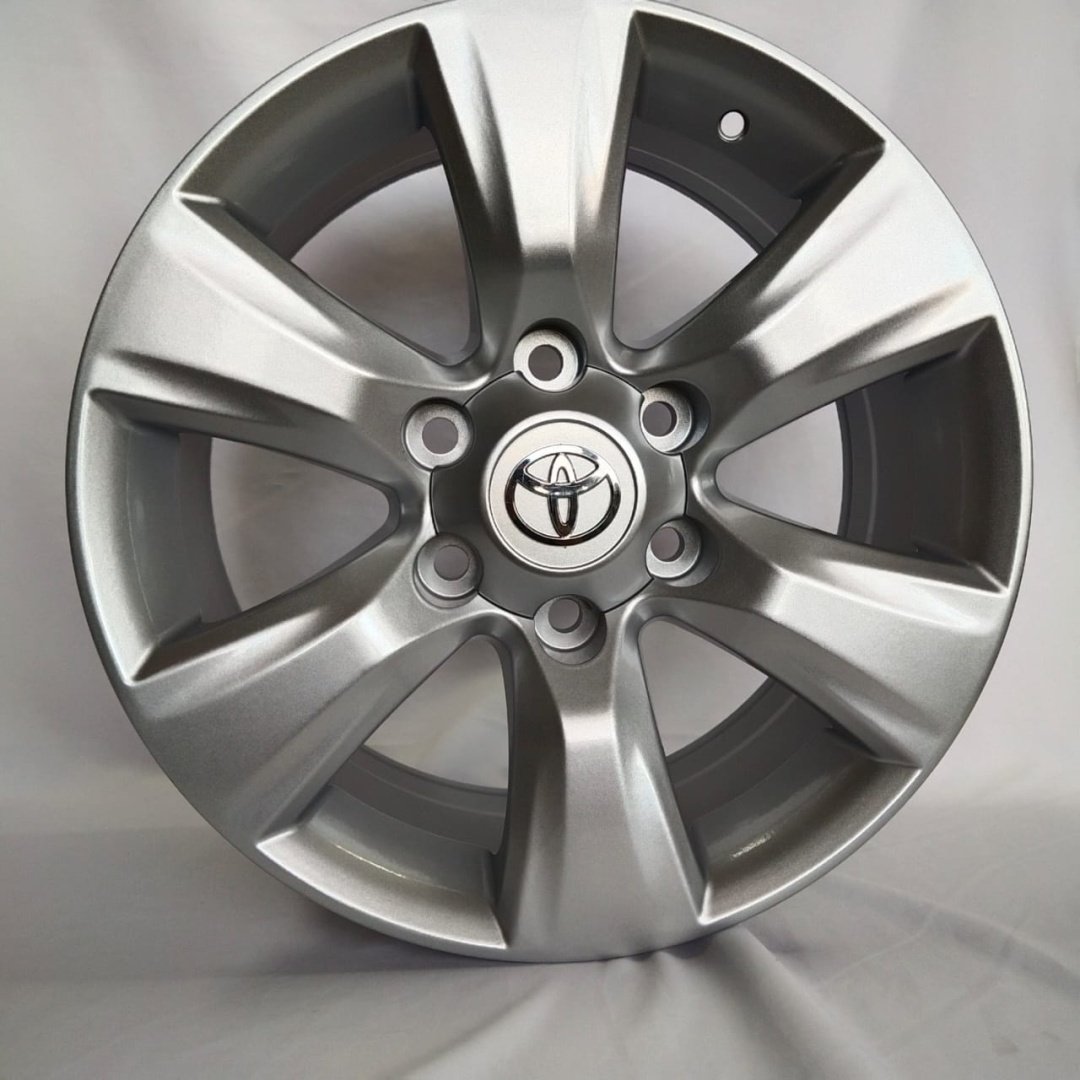 Toyota 61083 7.5x17/6x139.7 D106.2 ET25 4 диска серебристый купить,NaN