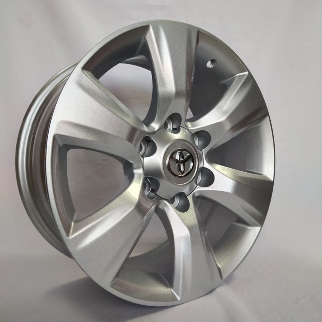 Toyota 61083 7.5x17/6x139.7 D106.2 ET25 4 диска серебристый купить,NaN